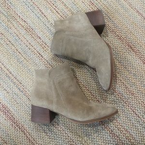 LUCKY BRAND Lilka Tan Suede Booties, Size 8.5